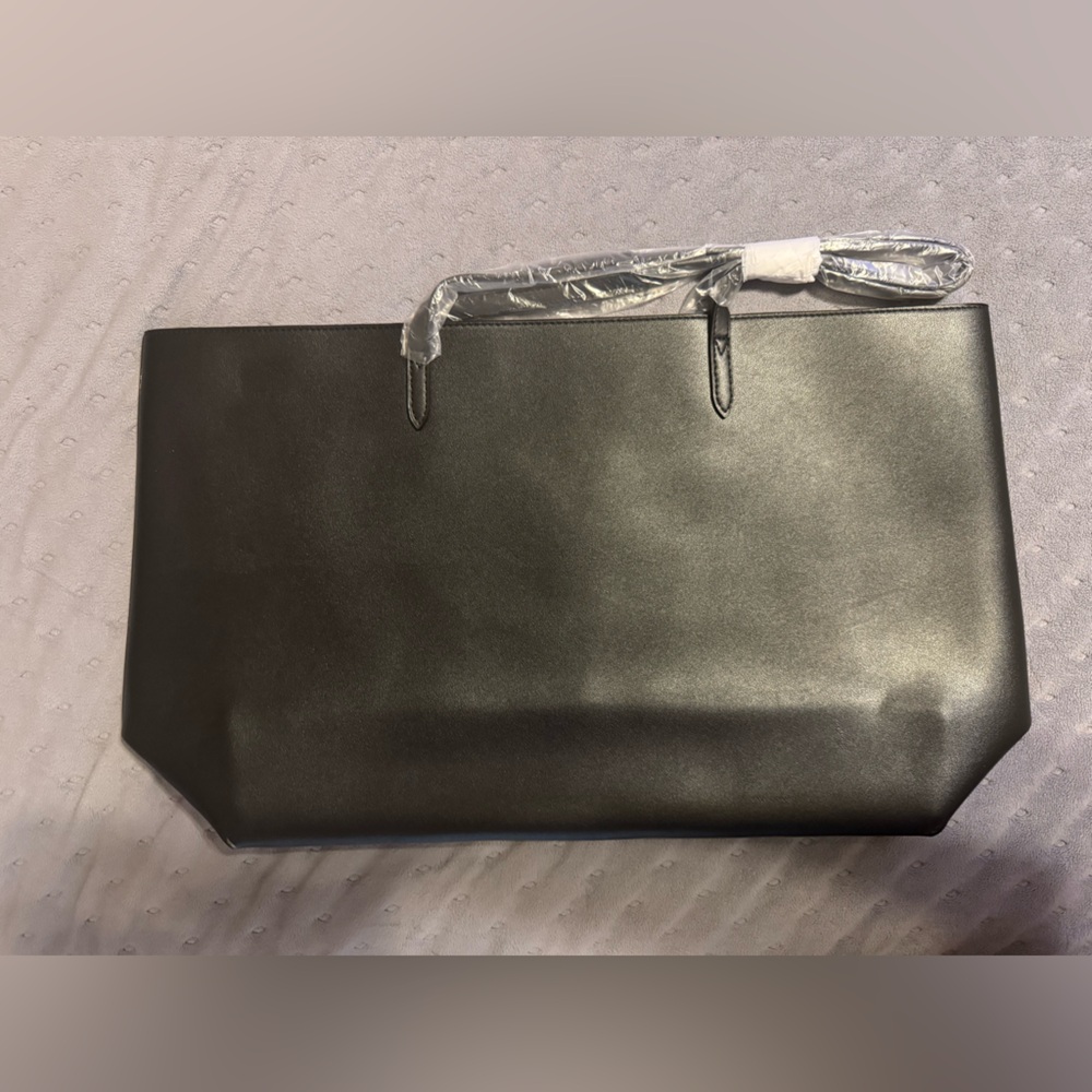 Victoria's Secret Black Tote Bag NWT - Picture 4 of 5